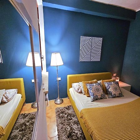 Apartmán Ama Ferrara Exteriér fotografie